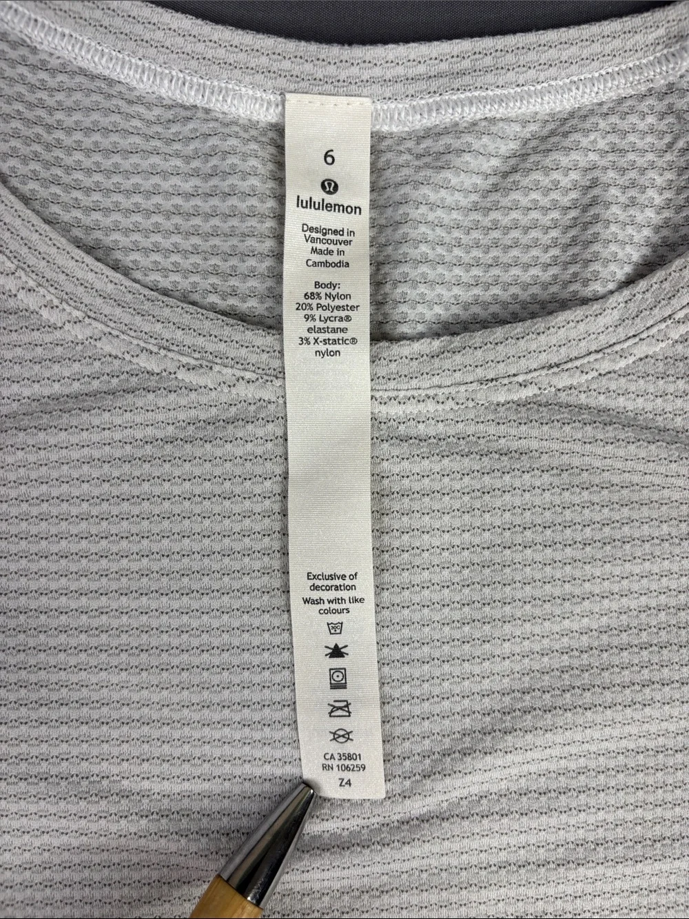 Lululemon Open Up Tie Back Tee Womens 6 Shirt Lightweight Heather White Workout